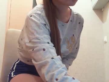 webcam girl prettywoman111 today image #1397306