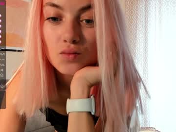 webcam girl brilliantvictoria today image #2693133