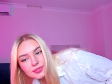 webcam girl 8a8y_nura today image #1974089