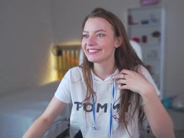 webcam girl pion_white today image #1475071