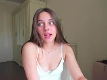 webcam girl eleonora_linn today image #2183033
