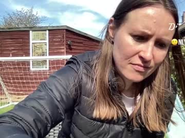 webcam girl eatmypie69 today image #1603012