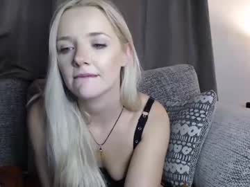 webcam girl peepshowpenny today image #2568288