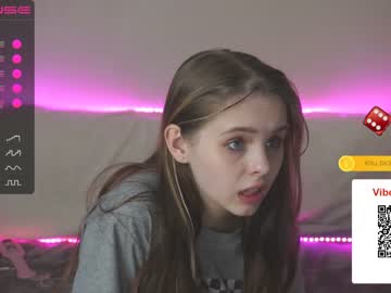 webcam girl dainty_bit today image #2150426