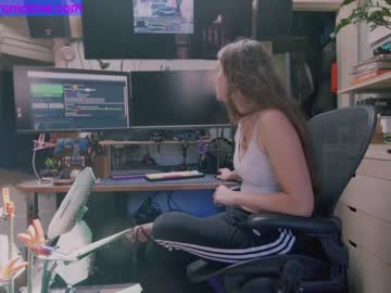 webcam girl chroniclove today image #2552854