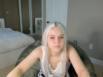 webcam girl umami__tsunami today image #886875