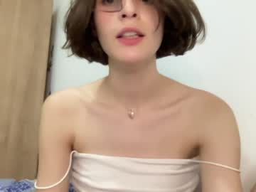 webcam girl crown_of_vice01 today image #2115463