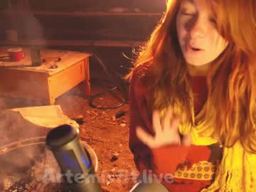 webcam girl artemisfit today image #686526