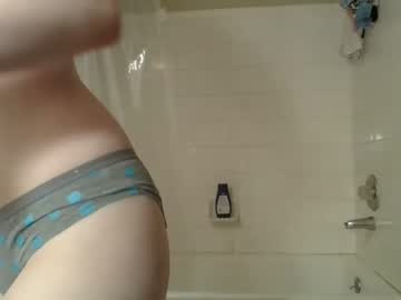 webcam girl into_the_panda today image #1623180