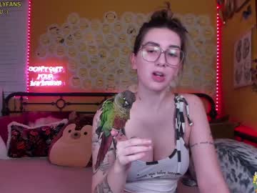 webcam girl daydreamur_gurl today image #946201