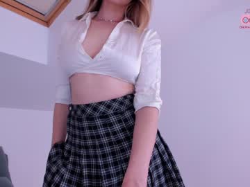 webcam girl aalliyahh today image #1726988