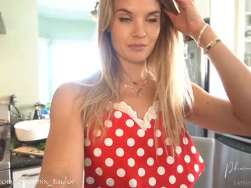 webcam girl phoenix_taylor today image #1583936