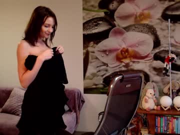 webcam girl jennycutey today image #572815