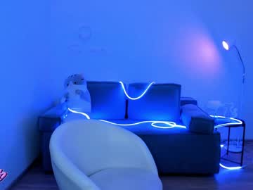 webcam girl gloriamil today image #3396362