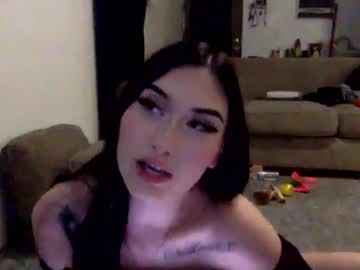 webcam girl candycane26 today image #4051040