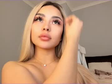 webcam girl bae_suz today image #396872