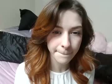 webcam girl milkywhiiite today image #2345580