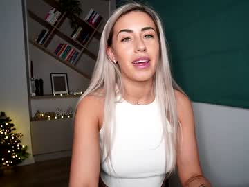 webcam girl laurabae_ today image #3349186