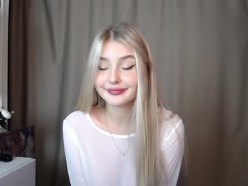 webcam girl cute18cute today image #3919219