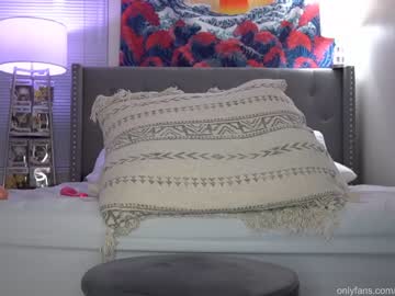 webcam girl petite_fuck today image #3530219