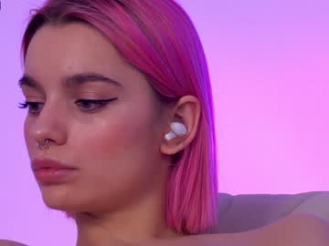 webcam girl shycinderella today image #543086