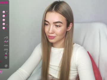 webcam girl yourvirusqueen_ today image #2217446
