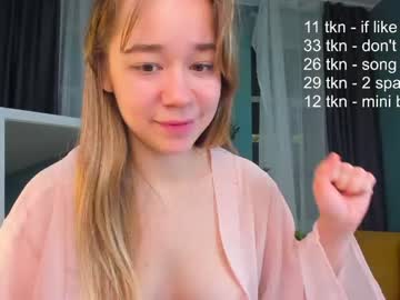 webcam girl kristycoy today image #3822078