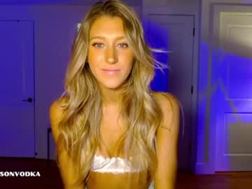 webcam girl addisonvodka today image #3630210