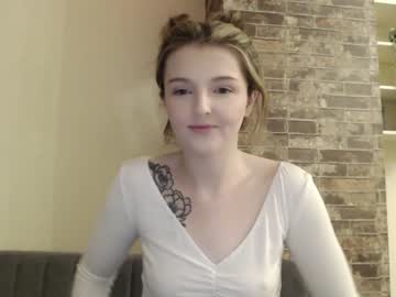 webcam girl lucydelovely today image #3571540