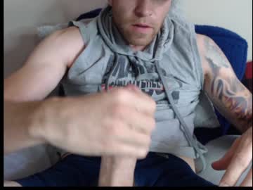 webcam man beautyandthehungbeast today image #2751800