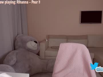 webcam girl hollyextra today image #1389743