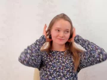 webcam girl saramillea today image #3728061