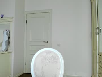 webcam girl eleonora_linn today image #2665849