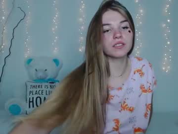 webcam girl little__cherrry today image #2503932