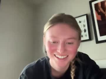 webcam girl harperelise today image #4064425
