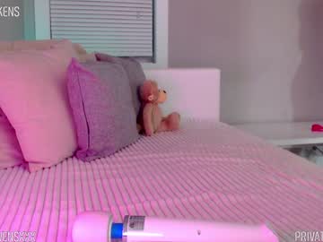 webcam girl oliviaowens today image #1908419