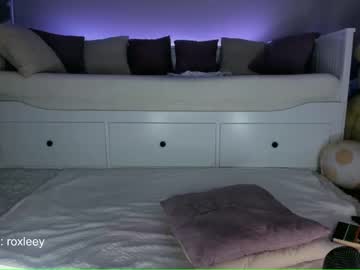 webcam girl roxy_blue_eyed_ today image #2455831