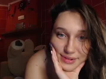 webcam girl highlemonsss today image #957485
