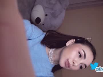 webcam girl hollyextra today image #223405
