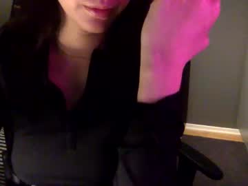 webcam girl lillyandhertoyy today image #3992772