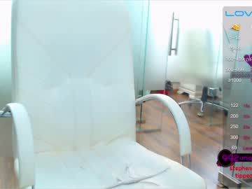 webcam girl anyarayne today image #2228295