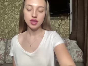 webcam girl lily_hun today image #639584