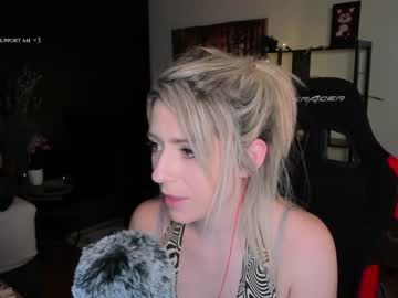 webcam girl kimilee22 today image #1991820