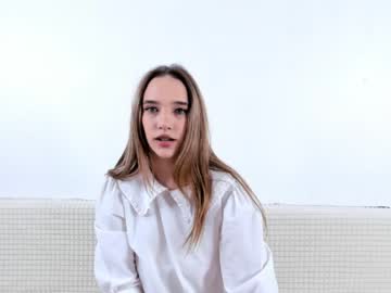 webcam girl milana_gross today image #3939037