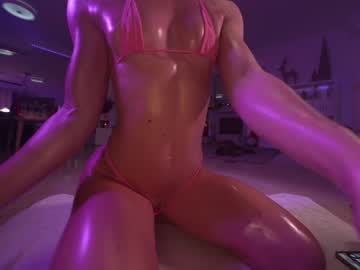 webcam girl hannahjames710 today image #3321539