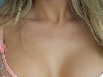 webcam girl beyllove_d today image #749257