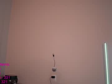 webcam girl lindamei today image #1961811