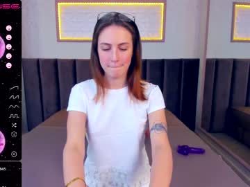 webcam girl kitty_wood today image #3640501