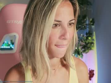 webcam girl cique_black today image #2624827
