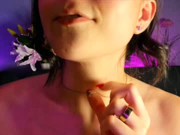 webcam girl littlee33 today image #2574916